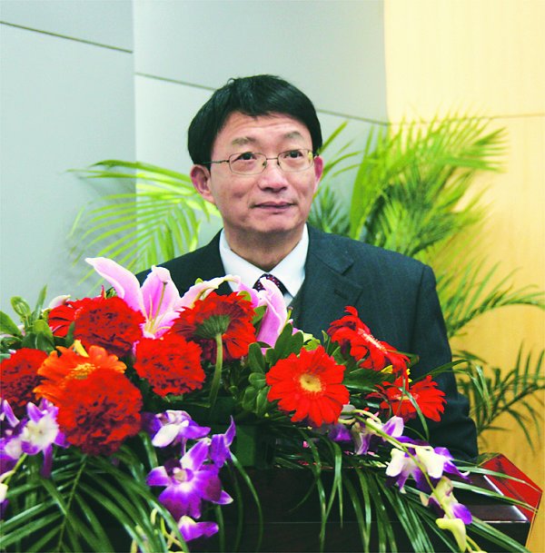 乘教育改革东风谱事业发展新曲———2011年