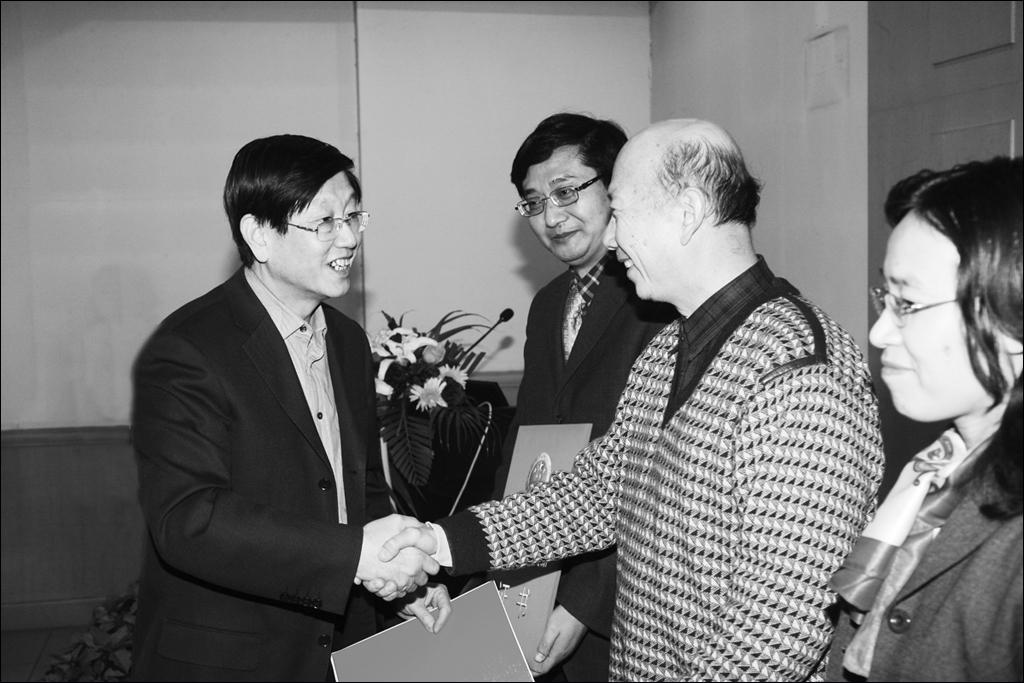 注重质量加强创新争取更大进步