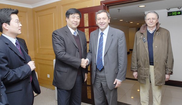 王亚杰书记会见意大利都灵理工大学校长Prof