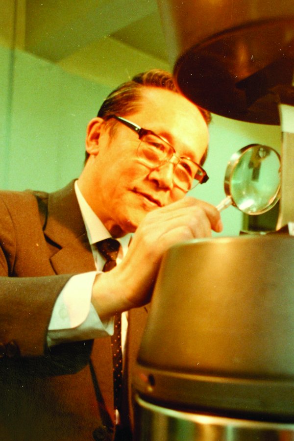 永不疲倦的结构疲劳专家——记共产党员、航空科