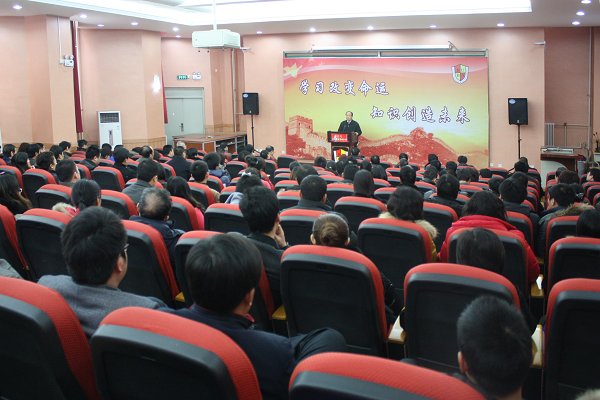 保稳定促和谐共建平安校园