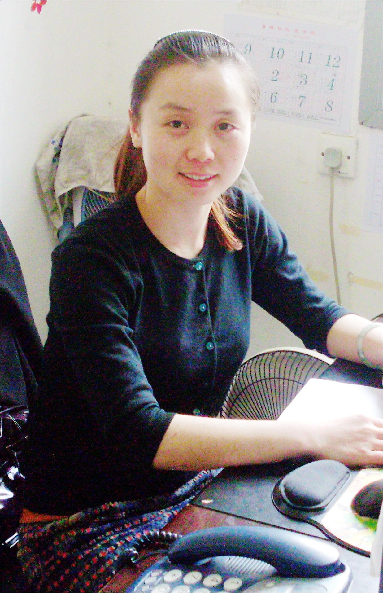 学生叫她“苹果爱”