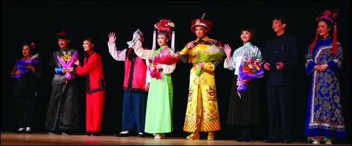 2011年3月22日晚，应学院团委邀请，北京市曲剧团在多功能厅为我院师生带来精彩表演