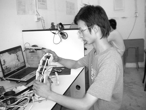 陈磊：单片机是我最简单的坚持———实用创新型