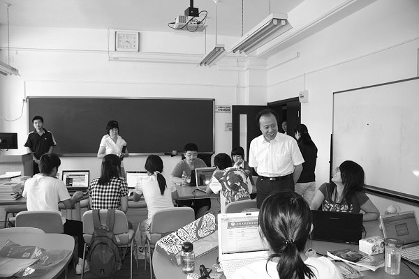 数学建模竞赛：强势出击斩获佳绩本报记者王澜翔