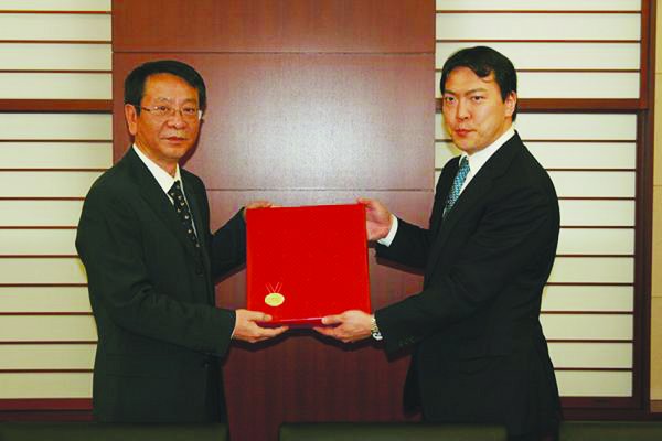 校长宋冬林教授率团访问日本高校