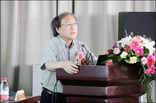 清华大学博导、江西省人民政府特聘井冈学者李砚祖教授