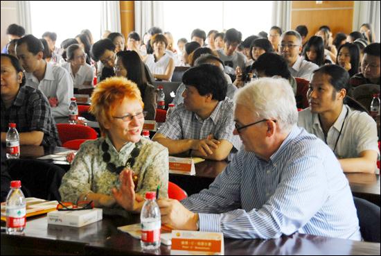 中流击水，破浪有时