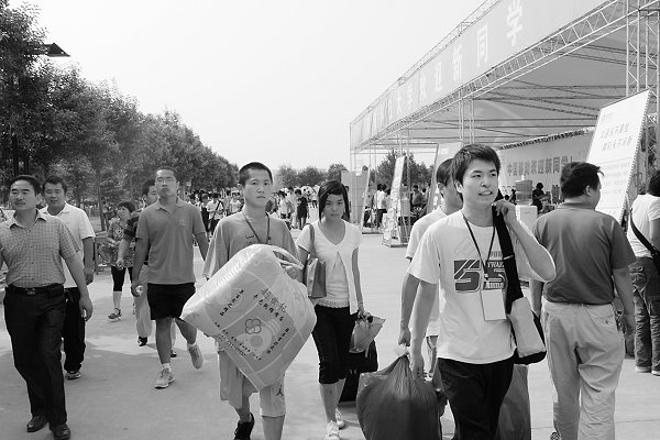 又是一年迎新时科大处处显温情