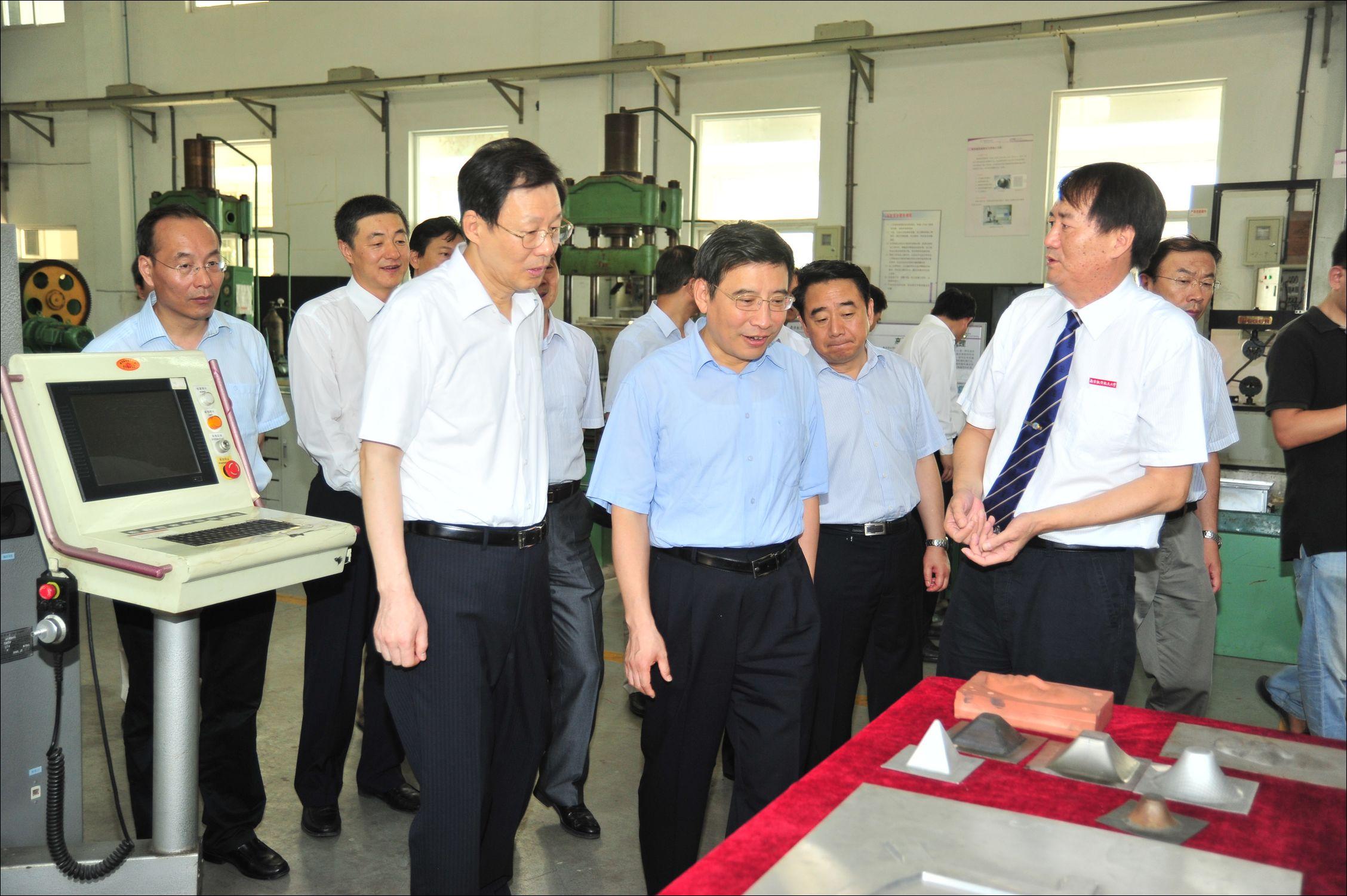 把质量提升作为学校建设和发展的生命线