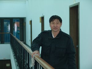 以校为家的“工作狂”