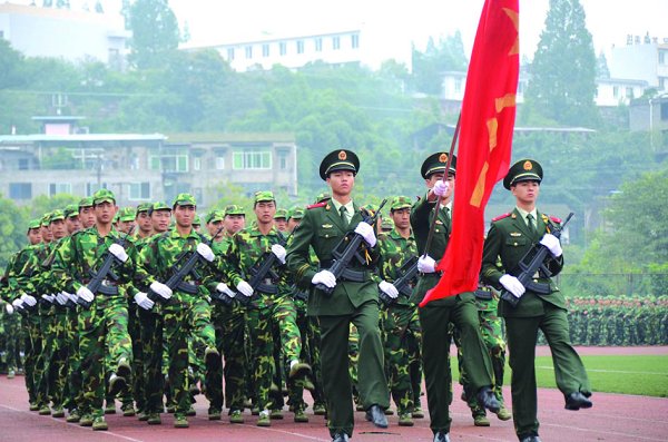 2011级新生军训圆满结束-四川农业大学校报电子版四川农业大学