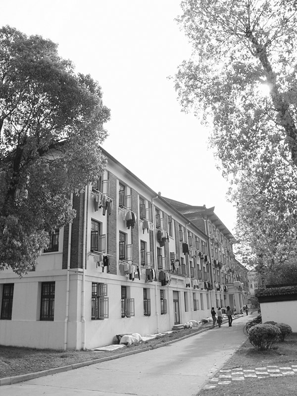 留“住”的青春———我校宿舍楼大扫描