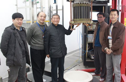创造亚洲最高磁场强度纪录