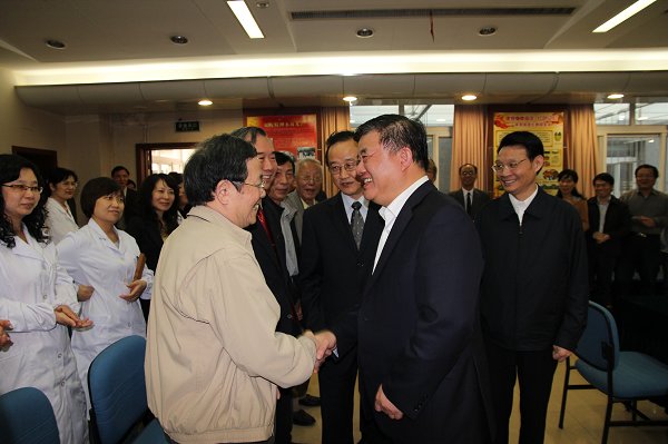 卫生部部长陈竺到皮研所院调研