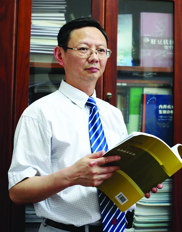 仁心仁术范学工———记第六届国家教学名师范学