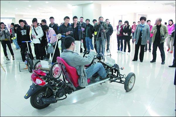 第二届大学生创新创业论坛开幕