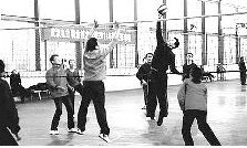 我院举办2011年职工排球赛