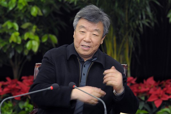 省委书记、省人大常委会主任卢展工莅校视察