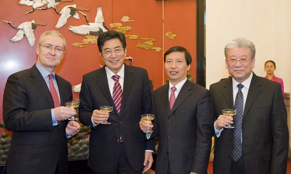 郭金龙市长见证我校与爱尔兰都柏林大学合作办学