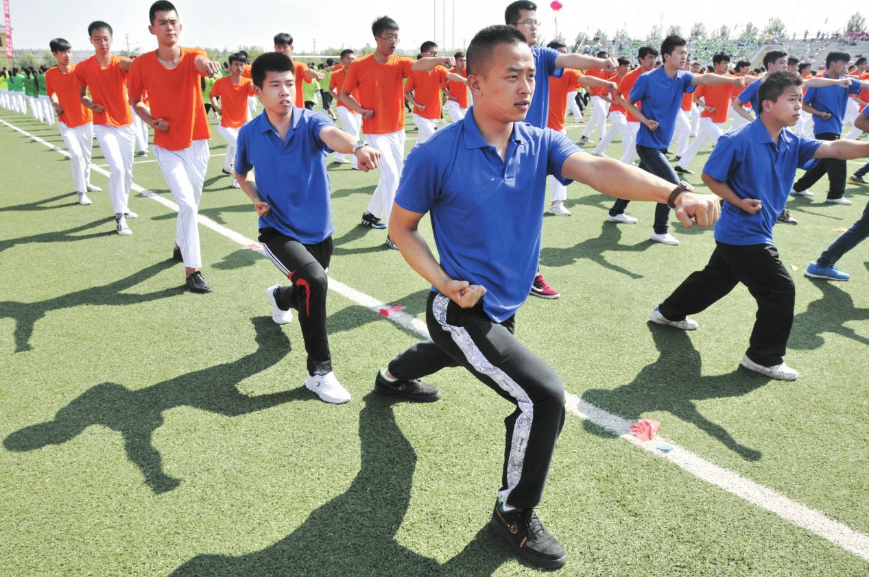 青年长拳武出青春风采