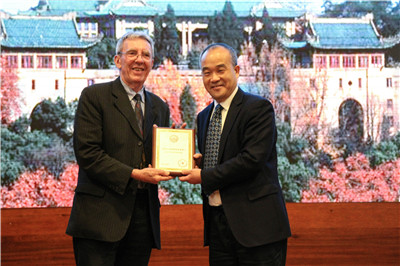 诺贝尔奖得主索维奇纵论分子机器