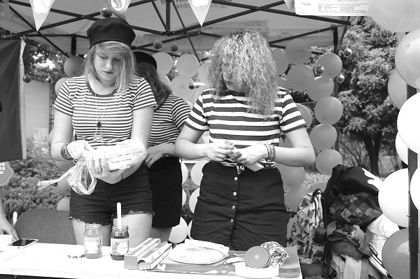 十里桃花不如你