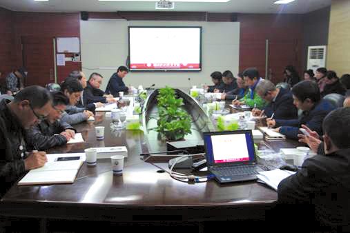 积极落实党风廉政建设党委主体责任学校举行例行