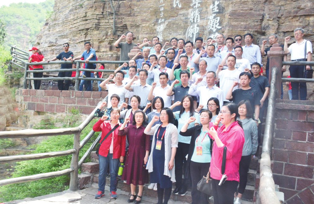 我校举办贯彻党的十九大精神“基层组织力提升”