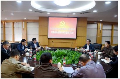 学校召开党委常委（扩大）会议