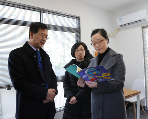 许亚南副市长一行视察调研我校