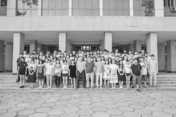 相亲相爱一家人--河北工程大学大学生传媒中心