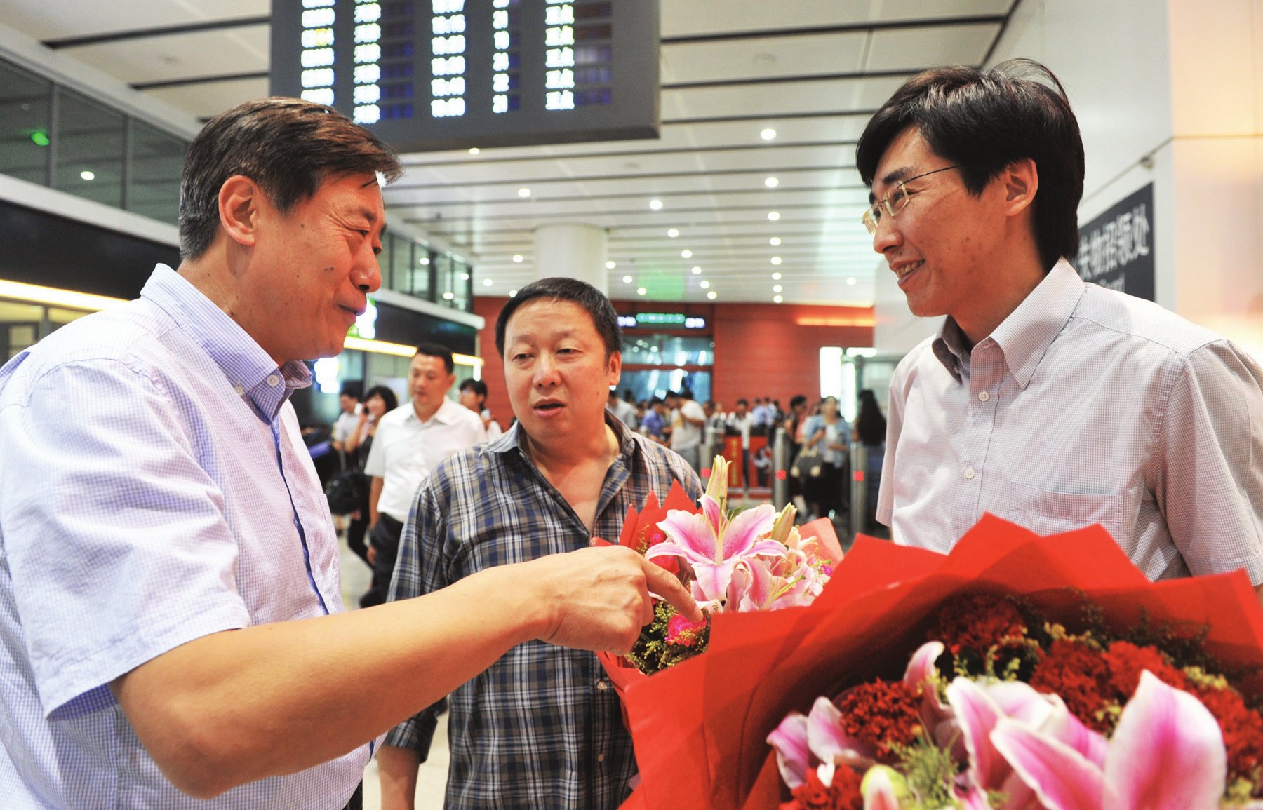 十二个昼夜奋战在天津