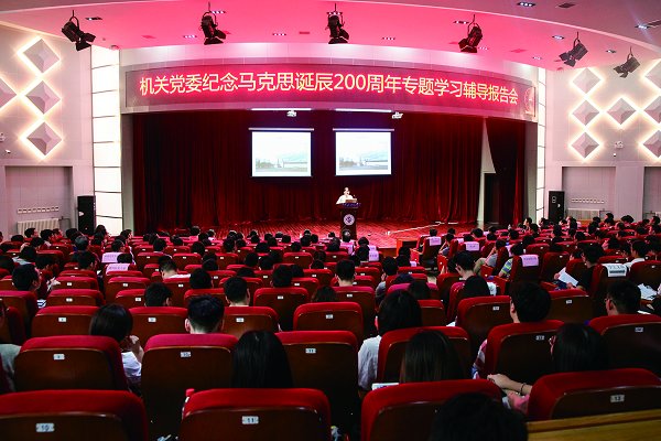 深化理论学习强化实践养成