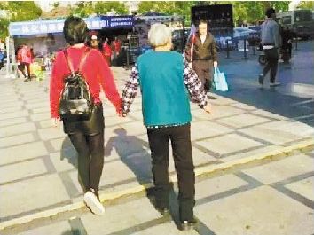 母亲节：罗生北堂萱草花